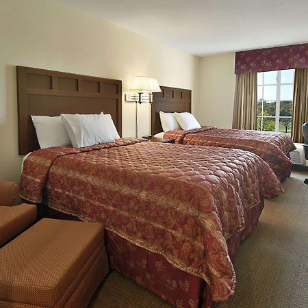 Super 8 By Wyndham Bowling Green North Bagian luar foto